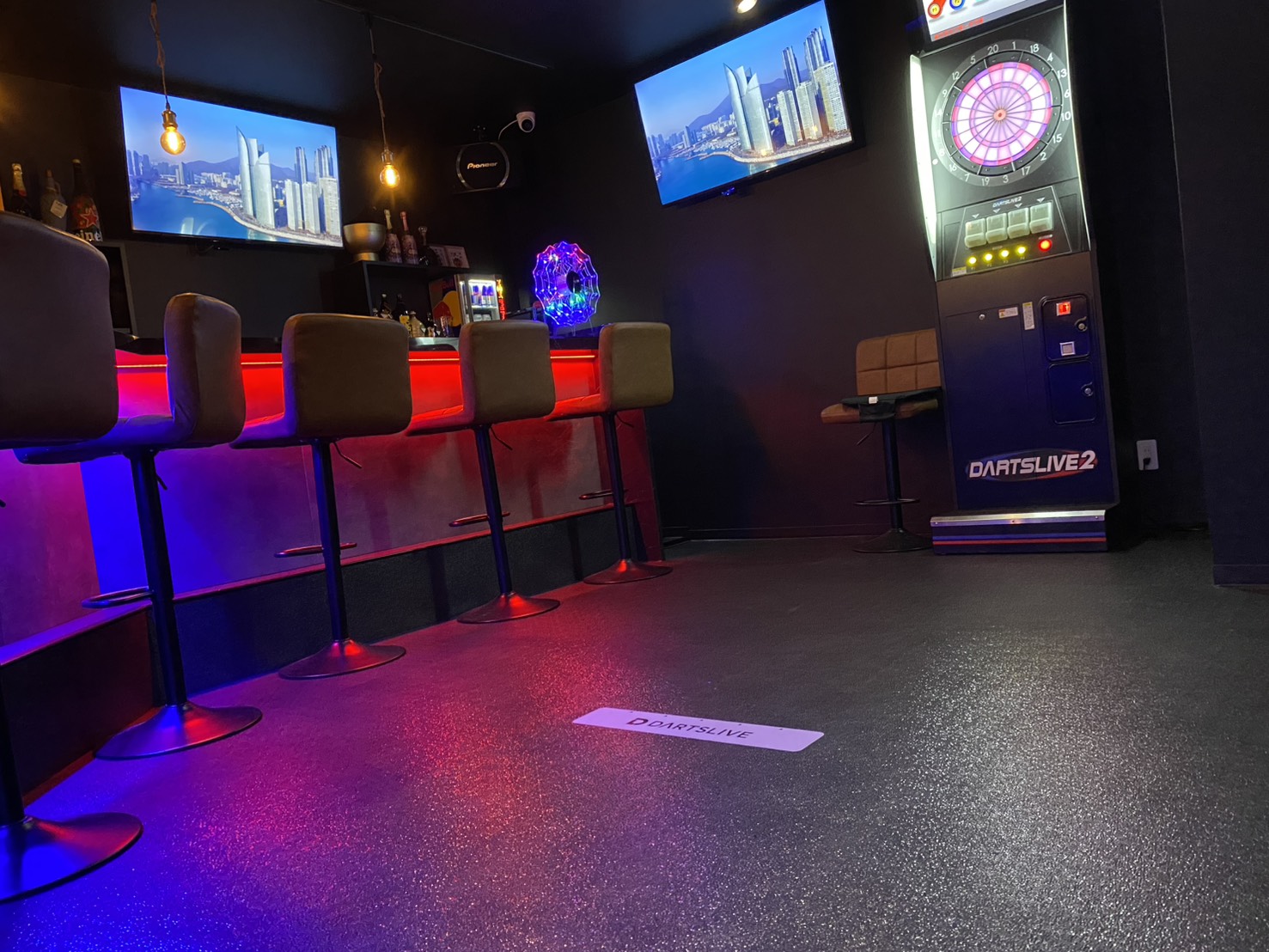 平井のガールズバー Bar Cheers 店内の様子3